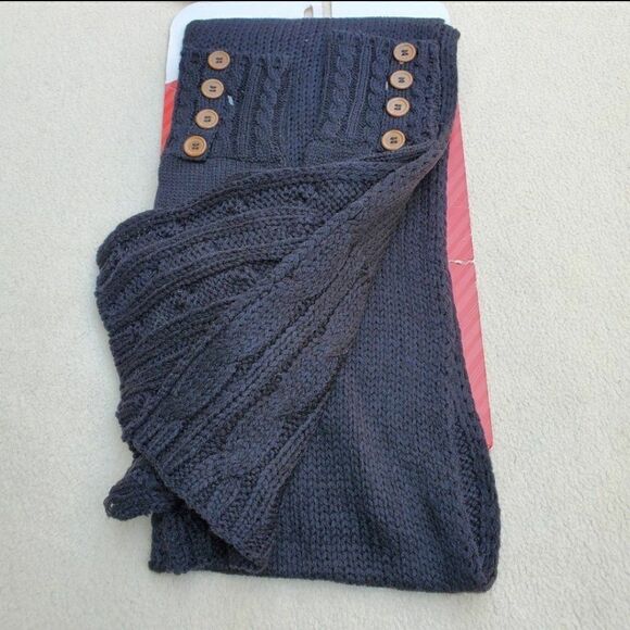 NWT 2 Piece Knit Scarf and Gloves Set - Picture 7 of 11